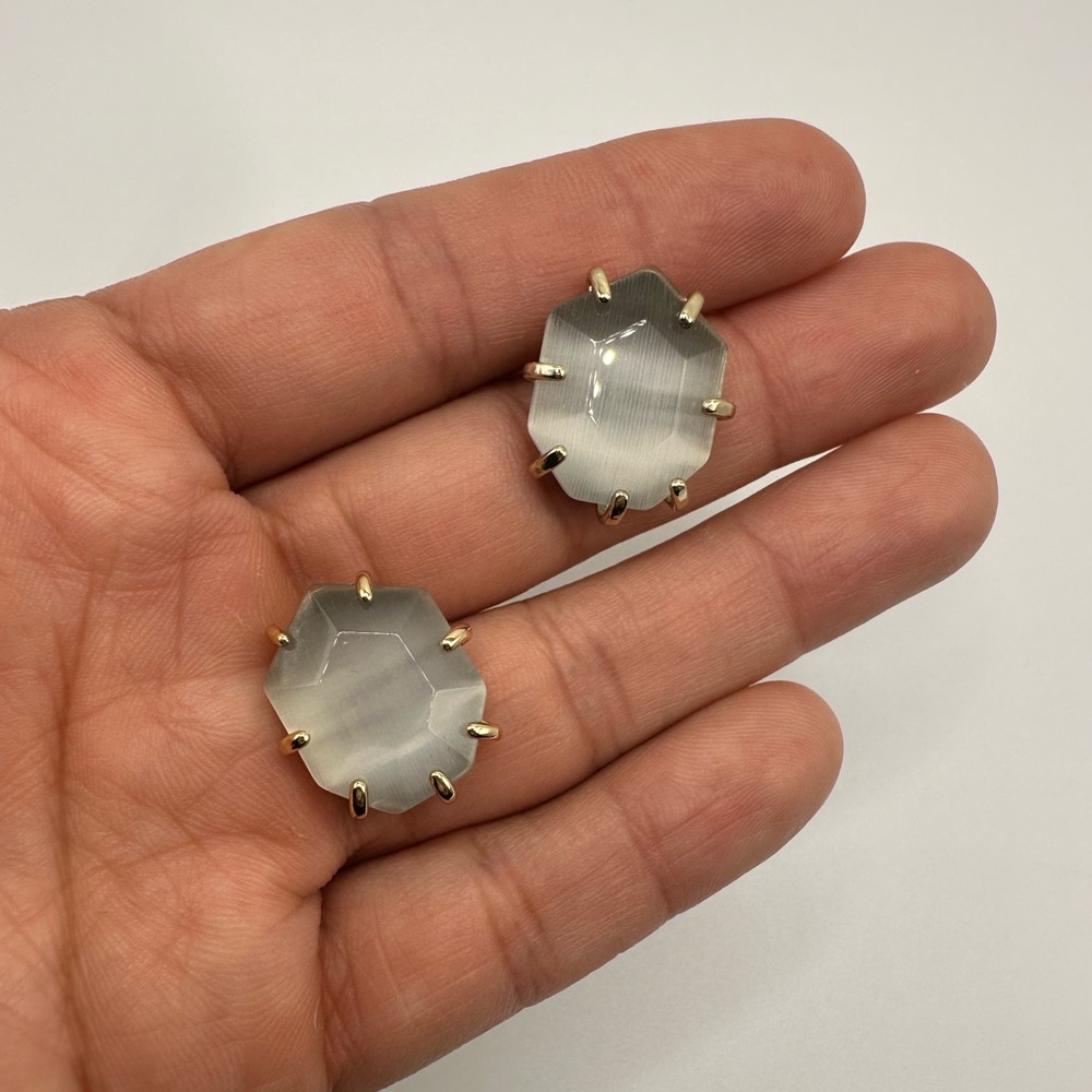 DISCONTINUED - Kendra Scott Morgan Studs in Slate Cat’s Eye
